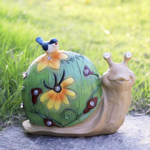 Indoor Outdoor Summer Decorations Garden Statue Snail Figurine Supplier