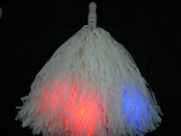 8001 Flash Pom pom