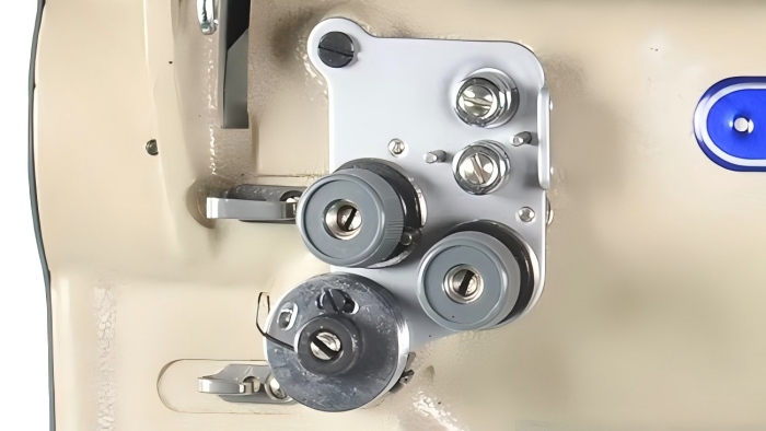 28BL-2A Maquina De Coser Industrial Doble Agu