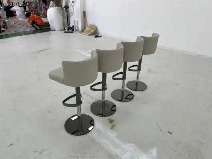 Bar chair