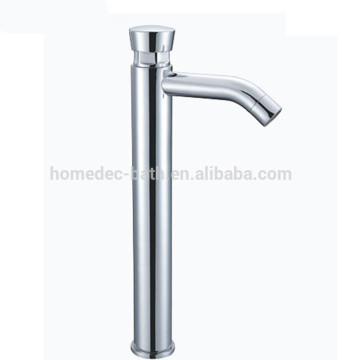 time delay self closing sanitary faucet