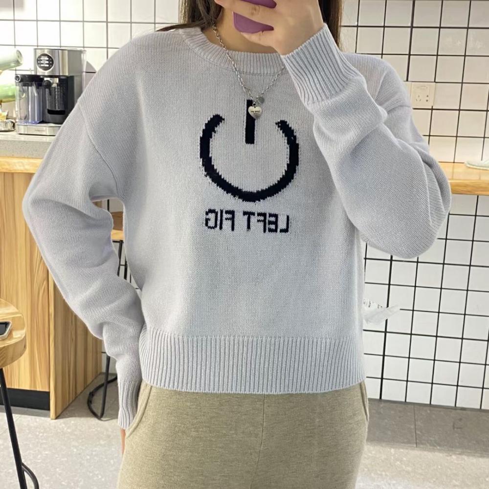 Round neck pullover temperament inside match