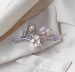 Original Intangible Cultural Heritage Flannel Flower New Chinese-style Brooch