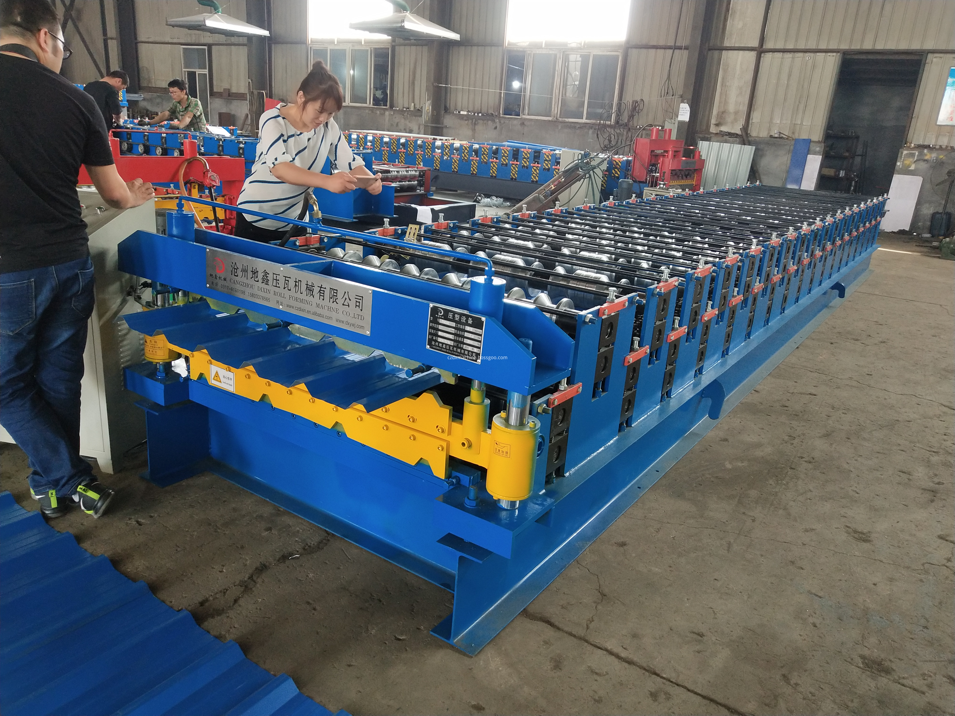 trapezoidal roll forming machine