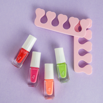 Wholesale Vegan Water-Based Nail Polish with Customizable Logo