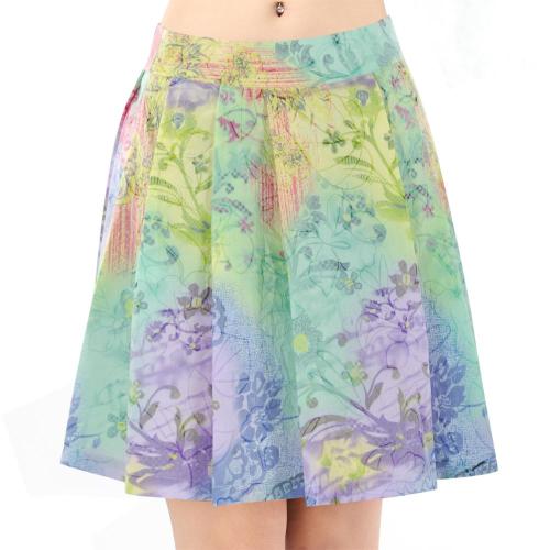 Modedesign Blumenmuster Frauenkleid