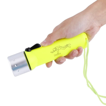 High-Quality, Super-Bright Scuba Diving Underwater Torch Light: Waterproof Diving Flashlight