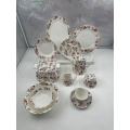 Glazed ceramic tableware sets