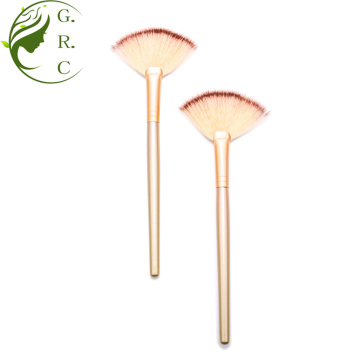 Champaign Gold Fan Brush Make -upborstel voor gezichtsbehandeling