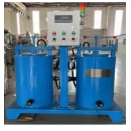 Dual flow wax liquid filtration system