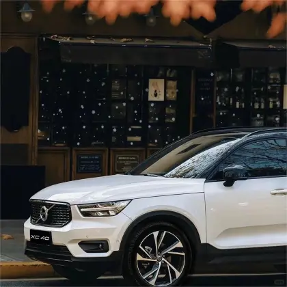 Volvo XC40 2.0T B3 FWD: Fashionable Compact SUV with Dual Clutch Performance