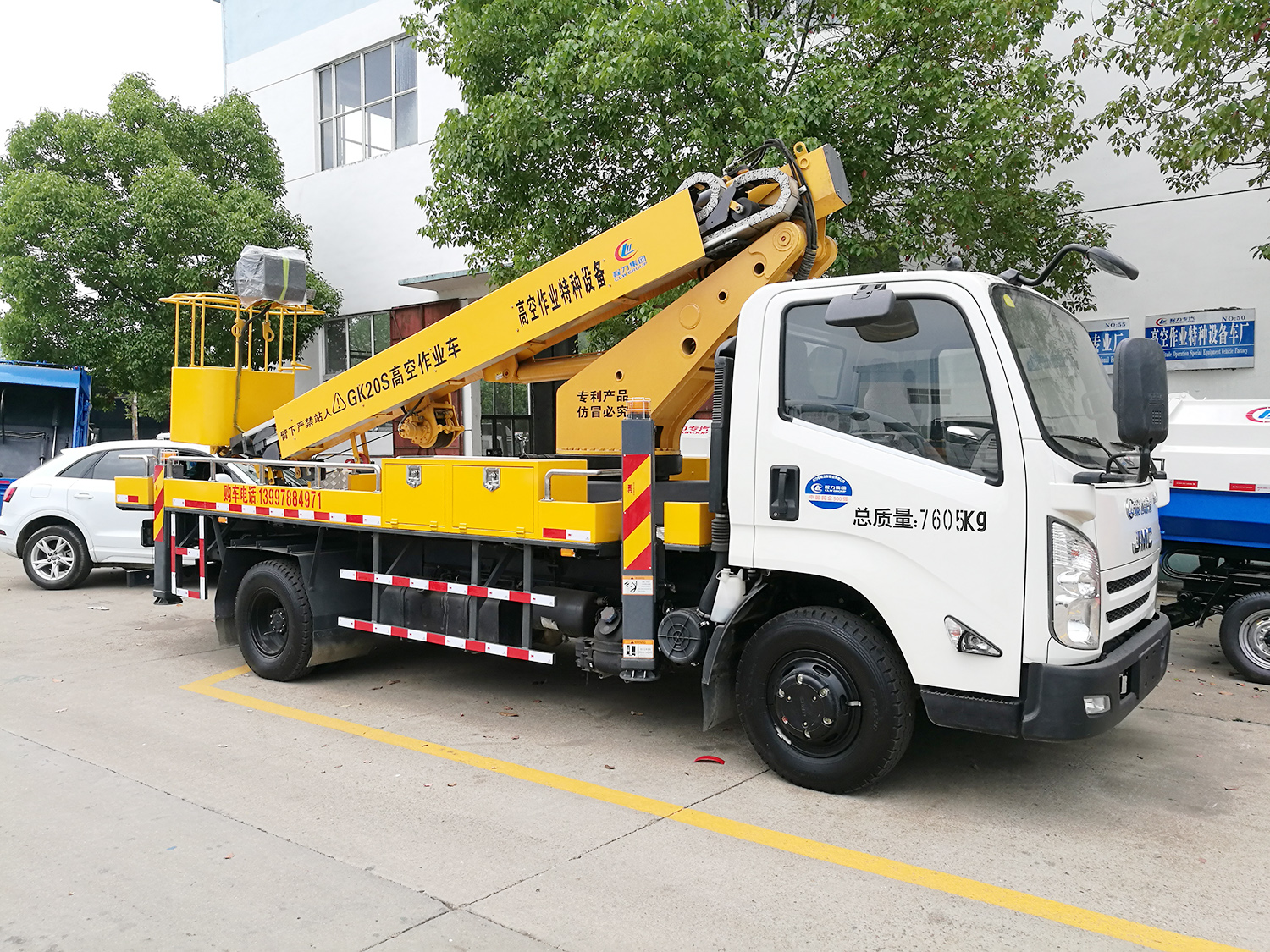 Telescopic Boom Lift vehicle with working height 20m