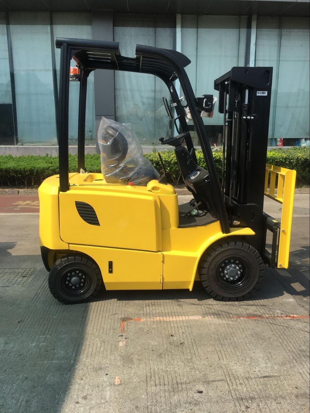 Light Yellow Electric Forklift
