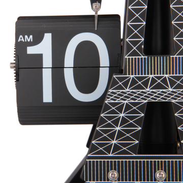 Reloj de diseño de torre Eiffel con tarjetas automáticas