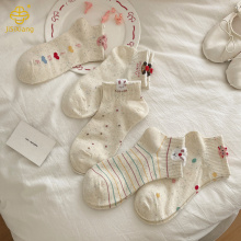 한국 버전 만화 토끼 짧은 양말 하트 모양의 아이디어, 거즈 보트 양말