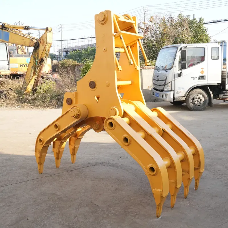 Heavy-Duty Steel Grapple for Industrial Waste Management