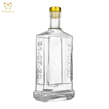 Custom Embossed Logo Glass Bottles with Wood Cork for Vodka and Whiskey