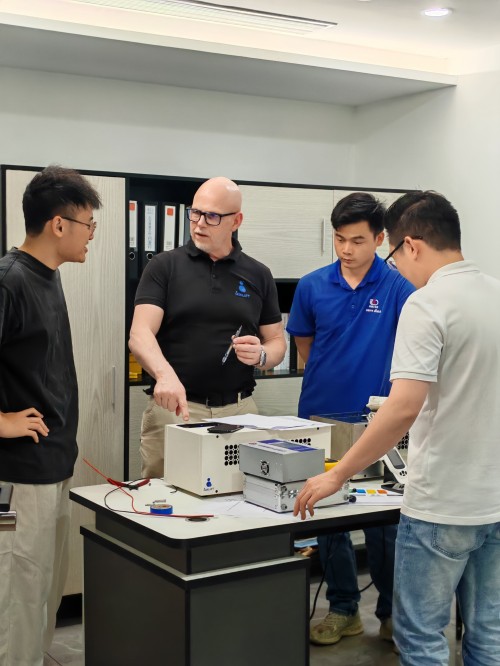 feili-company-introduction-presentation-meeting-room