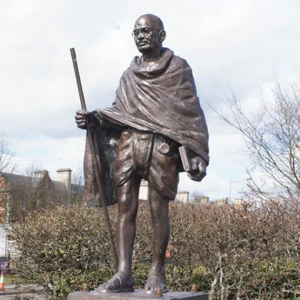 Custom garden decoration bronze mahatma gandhi statue