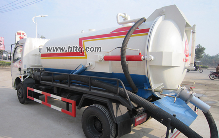 Vacuum suction tank truck