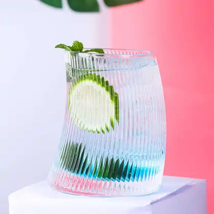 Ribbed Swerve glass cup Crescent Drink Cup