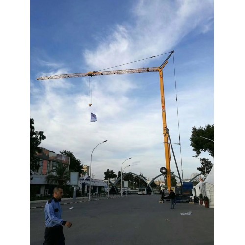 4-тонный мини-самомонтирующийся мобильный башенный кран