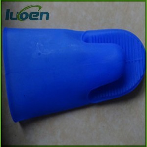 100% food-grade silicone Kitchen silicone insulated oven gloves