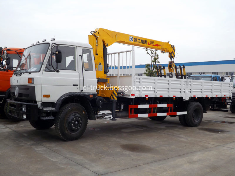 crane mounted truck