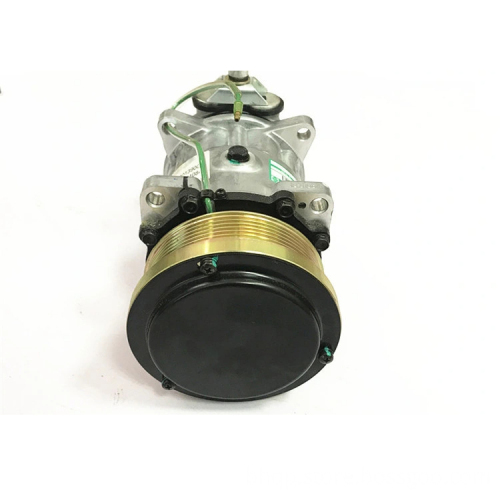 SINOTRUK New Air Conditioning Compressor WG1500139008 for Howo A7 8x4 Dump Truck Cab