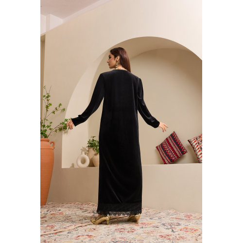 عبای مخمل دوزی مشکی گلدار