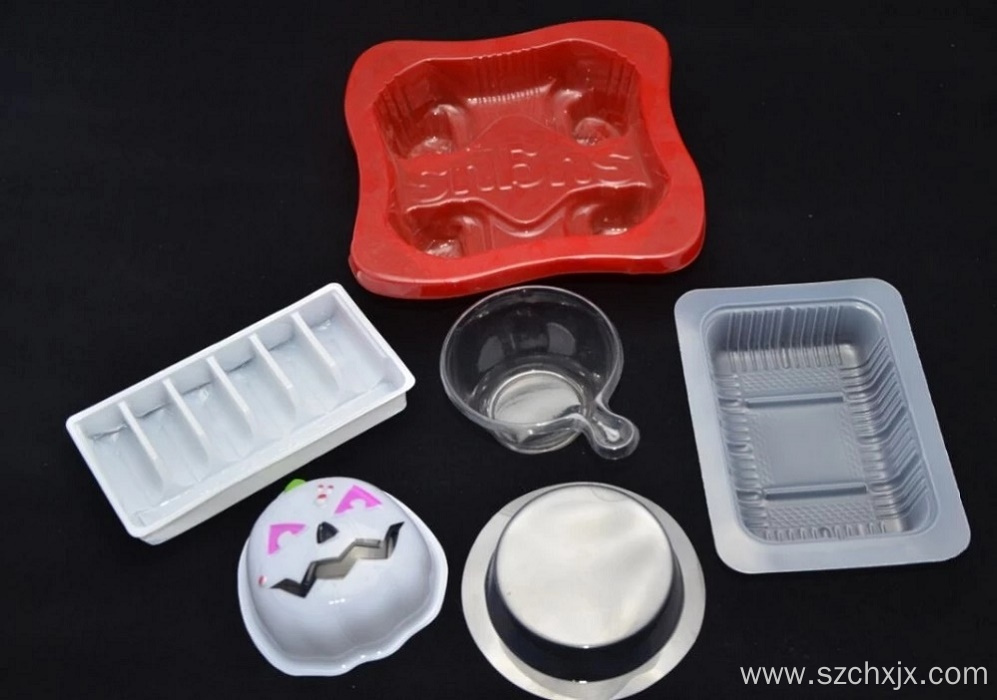 Blister vacuum formed plastic machine