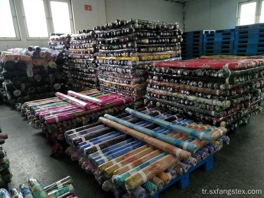 Polyester Dijital Baskılı Uzun Elbise Şifon Stok Kumaşlar