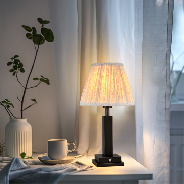 Rechargeable 2700K LED Fabric Table Lamp for Hotel Wedding Decor Lighting