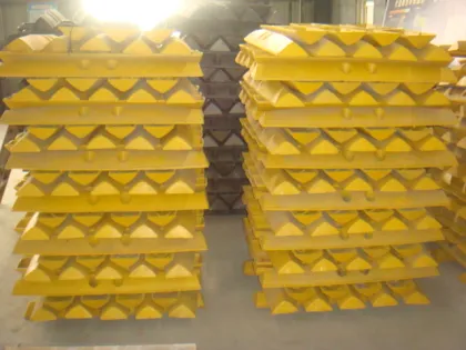 HITACHI KH100 Crawler Crane Shoe