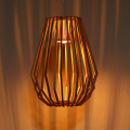 Drewniana współczesna lampa wisząca LEDER