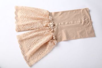 Summer Korean Women Shorts Flowers Lace Plus Size Anti Emptied Safety Pants B3213