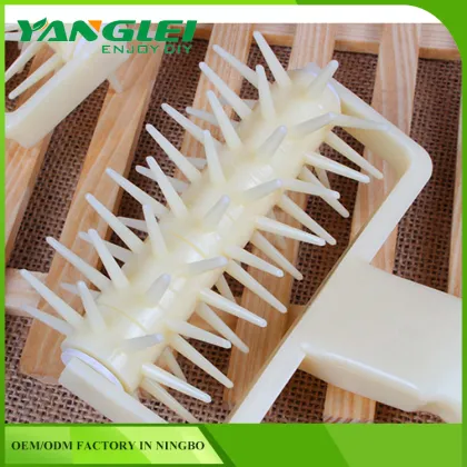 Pizza Dough Roller Docker Crisper Crust Pastry Pie Spiked Pitter Baking Bakeware