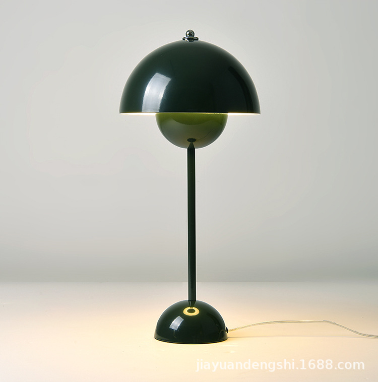 T220153-9Rechargeable Mushroom Table Lamp – Wine Red – USB Chargeable 2000mAh Battery – Portable, Dimmable Ambient Light (3)