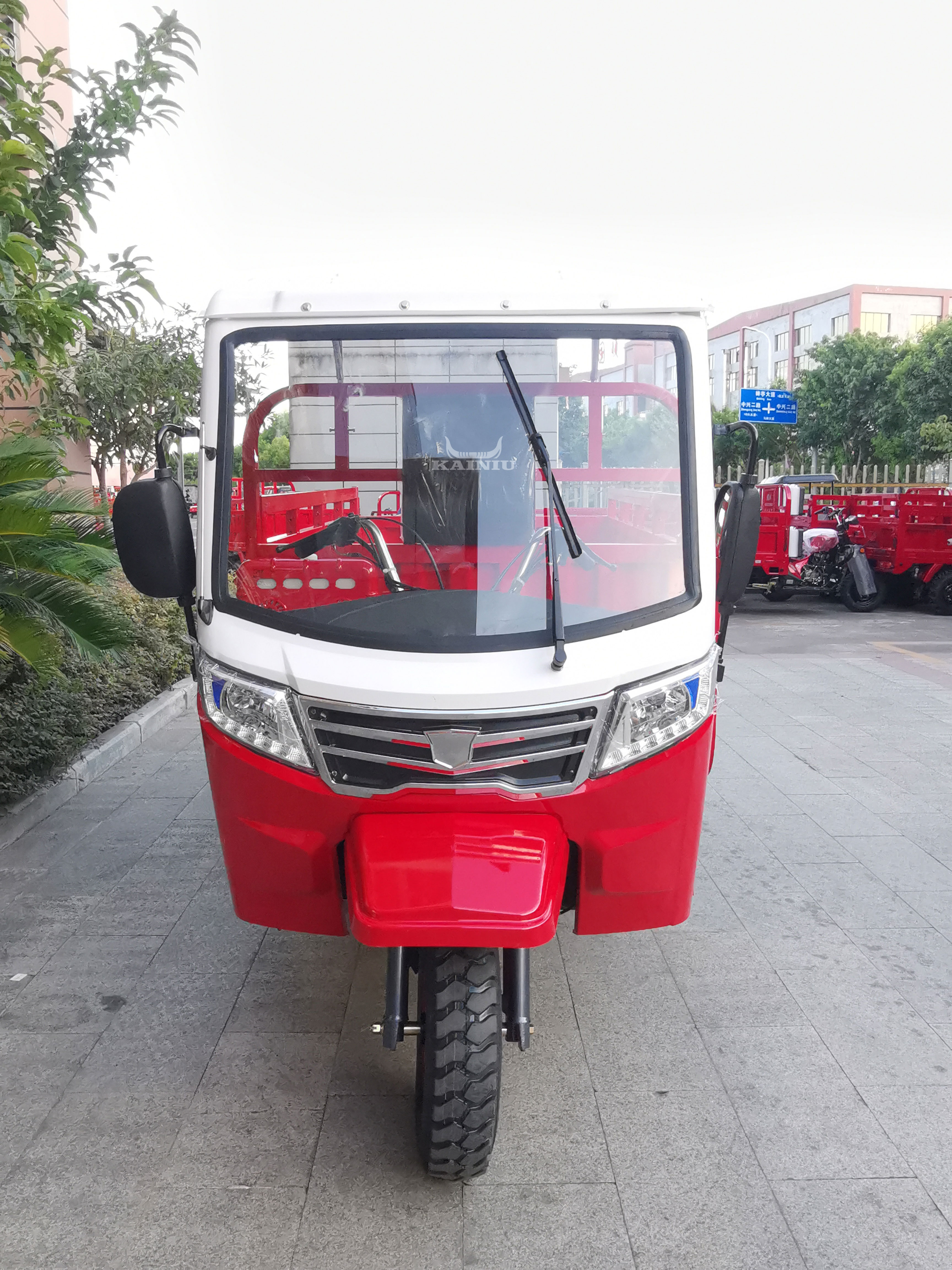 Dy-king-ii con triciclo semi cabina