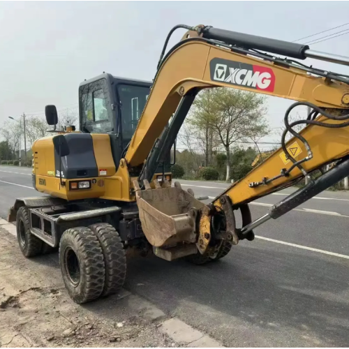 6ton Premium Condition использовали экскаваторы