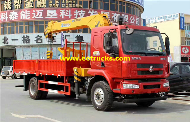 Dongfeng 6 Ton Truck with Cranes