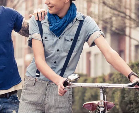 Men's short sleeve denim shirt with sleeve tab