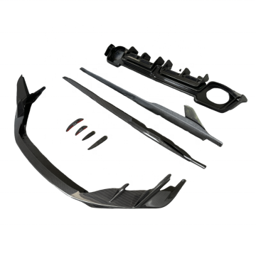 High-Quality Carbon Fiber Body Kit Enhancements for Audi R8: Including a Premium Front Lip, Rear Diffuser, and Side Skirts