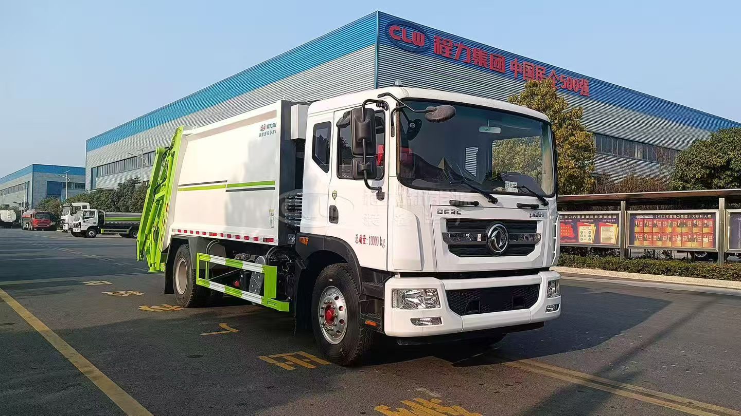 Reliable Rear Loading Garbage Compactor for Waste Transport