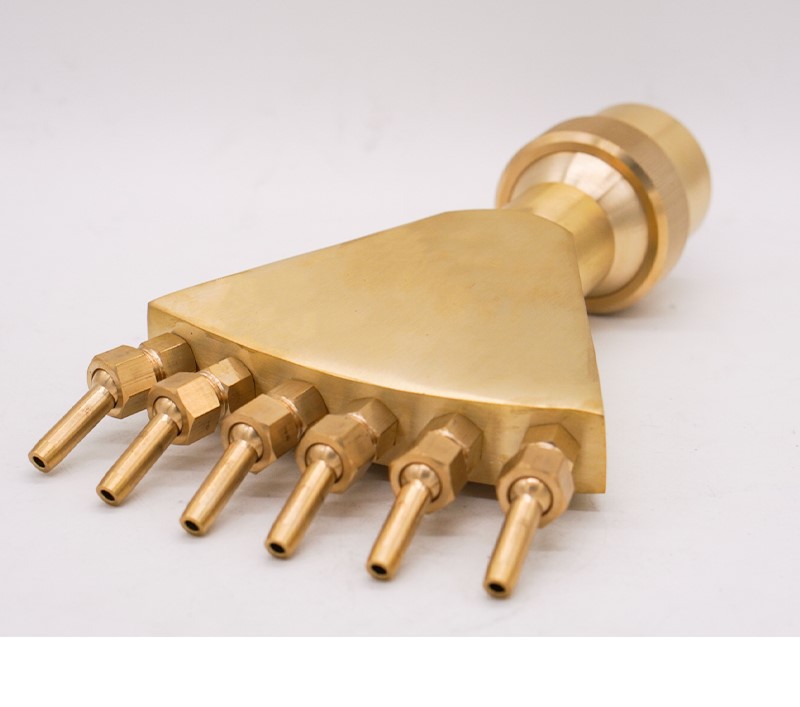 Brass -Diffusor -Brunnendüse