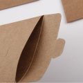 Litet Kraft Paper -kuvert med silverlogotyp