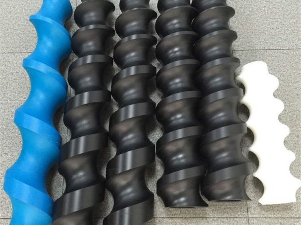 nylon screws2