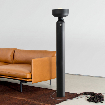 Nordic Creative Floor Lamp with 85 Lm/W Luminous Efficiency