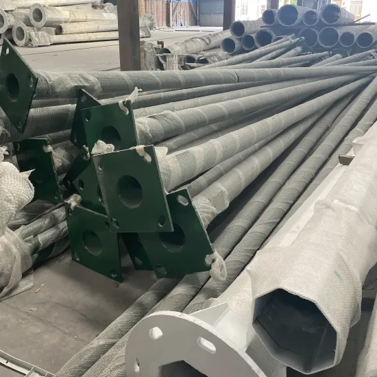 Outdoor Galvanized Street Light Poles Q235 - 3~30m Lamp Posts