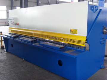 Shearing Machines 6x6000mm With Nc 